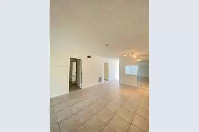 432 Bennington Ln #432, Lake Worth, FL 33467 - Photo 10