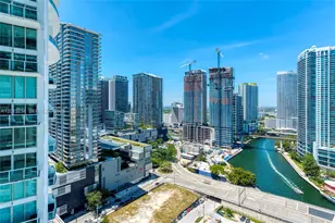 31 SE 5th St, Miami, FL 33131 - Photo 30