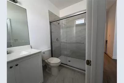 10606 W 33rd Way #10606, Hialeah, FL 33018 - Photo 20