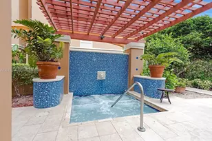 19555 E Country Club Dr, Aventura, FL 33180 - Photo 26