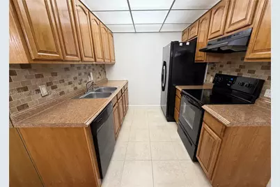 2404 Antigua Cir #H1, Coconut Creek, FL 33066 - Photo 4