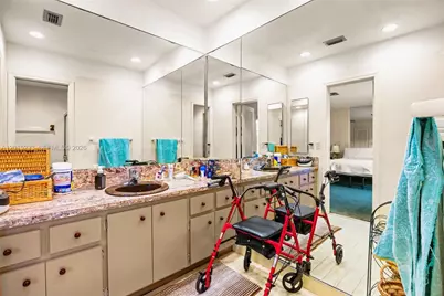 21141 NE 21st Ct, Miami, FL 33179 - Photo 24