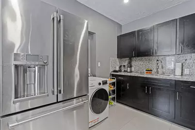 1780 NW 49th St, Miami, FL 33142 - Photo 12