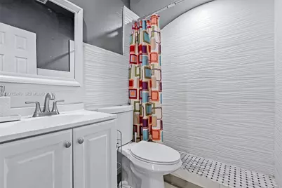 1780 NW 49th St, Miami, FL 33142 - Photo 34