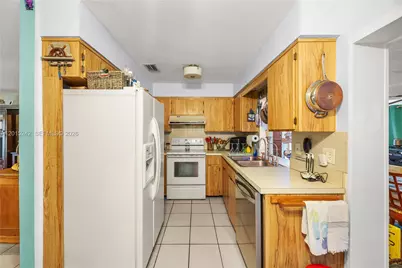 3664 Everglades Rd, Palm Beach Gardens, FL 33410 - Photo 8