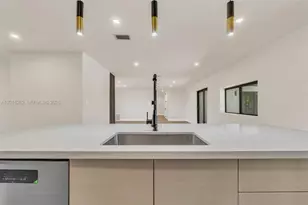 8207 SW 26th Pl, Davie, FL 33328 - Photo 26