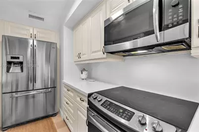 9101 E Bay Harbor Dr #101, Bay Harbor Islands, FL 33154 - Photo 32