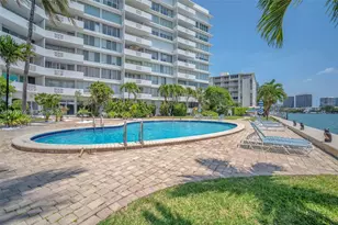 9101 E Bay Harbor Dr, Bay Harbor Islands, FL 33154 - Photo 10