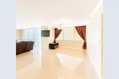 2780 NE 183rd St #717, Aventura, FL 33160 - Photo 2