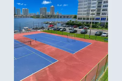 2780 NE 183rd St #717, Aventura, FL 33160 - Photo 22