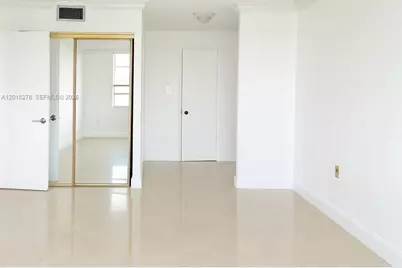 2780 NE 183rd St #717, Aventura, FL 33160 - Photo 14