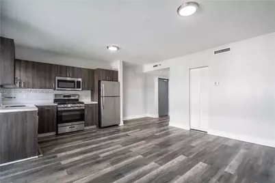 331 85th St #3, Miami Beach, FL 33141 - Photo 6