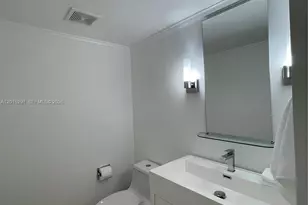 3625 N Country Club Dr, Aventura, FL 33180 - Photo 20