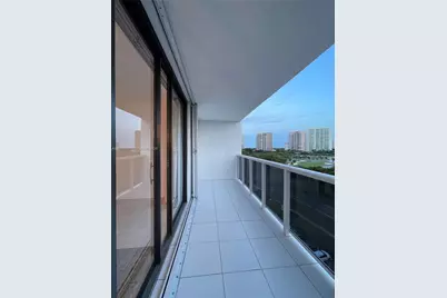 3625 N Country Club Dr #907, Aventura, FL 33180 - Photo 32
