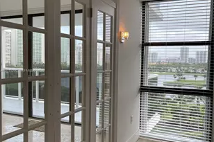 3625 N Country Club Dr, Aventura, FL 33180 - Photo 14