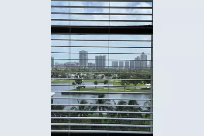 3625 N Country Club Dr #907, Aventura, FL 33180 - Photo 22