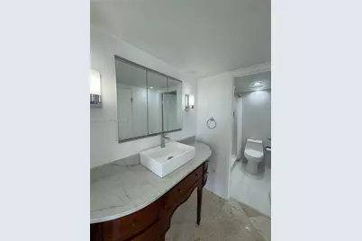 3625 N Country Club Dr #907, Aventura, FL 33180 - Photo 24