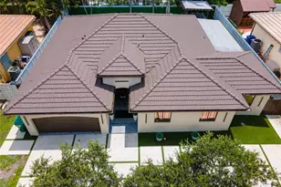 7814 NW 165th St, Miami Lakes, FL 33016 - Photo 60