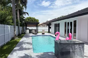 7814 NW 165th St, Miami Lakes, FL 33016 - Photo 14