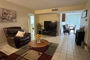 8025 SW 107th Ave, Miami, FL 33173 - Photo 2