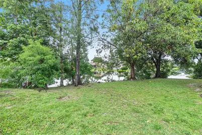 4561 NW 79th Ave, Lauderhill, FL 33351 - Photo 28