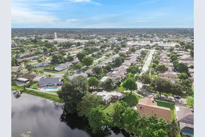 4561 NW 79th Ave, Lauderhill, FL 33351 - Photo 38