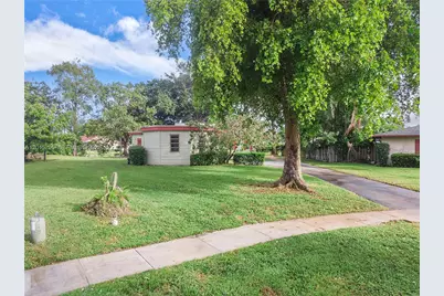 4561 NW 79th Ave, Lauderhill, FL 33351 - Photo 32