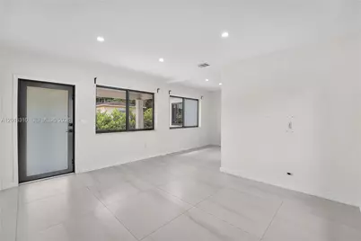 621 SW 33rd Ave #621, Miami, FL 33135 - Photo 6
