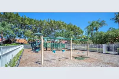 800 Sorrento Dr., Weston, FL 33326 - Photo 32