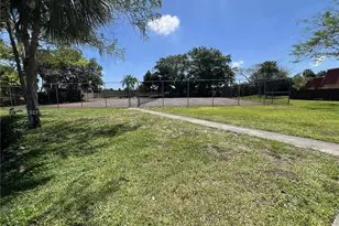 8129 Severn Dr, Boca Raton, FL 33433 - Photo 14