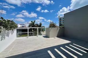 1000 99th St, Bay Harbor Islands, FL 33154 - Photo 28