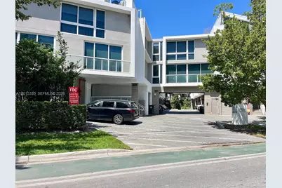 1000 99th St #3, Bay Harbor Islands, FL 33154 - Photo 2