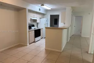 11133 SW 8th St, Pembroke Pines, FL 33025 - Photo 12