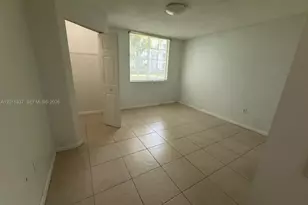 11133 SW 8th St, Pembroke Pines, FL 33025 - Photo 32