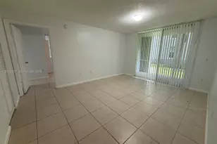 11133 SW 8th St, Pembroke Pines, FL 33025 - Photo 16