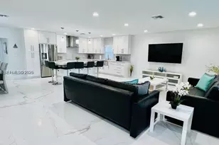 218 SE 3rd Pl, Dania Beach, FL 33004 - Photo 2