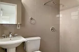 111 SW 67th Ct, Miami, FL 33144 - Photo 10