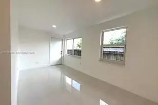 228 NW 32nd Ave, Miami, FL 33125 - Photo 10