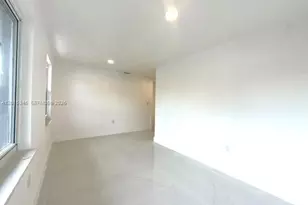 228 NW 32nd Ave, Miami, FL 33125 - Photo 14