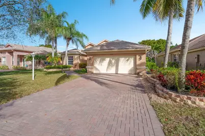 10635 NW 61st Ct, Parkland, FL 33076 - Photo 2