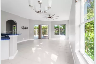 10635 NW 61st Ct, Parkland, FL 33076 - Photo 8