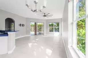 10635 NW 61st Ct, Parkland, FL 33076 - Photo 8