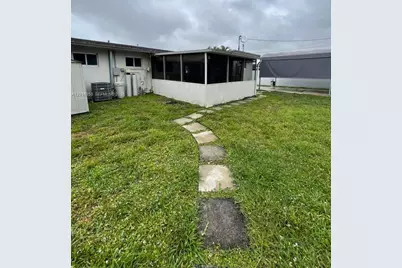 3221 NW 182nd St, Miami Gardens, FL 33056 - Photo 18
