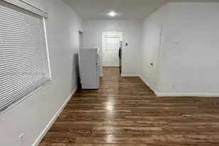 7920 East Dr, North Bay Village, FL 33141 - Photo 8