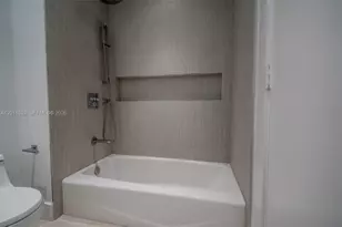 900 Biscayne Blvd, Miami, FL 33132 - Photo 54