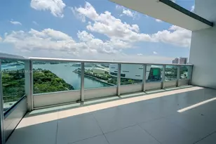 900 Biscayne Blvd, Miami, FL 33132 - Photo 1
