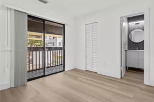 8360 NW 8th St, Miami, FL 33126 - Photo 10