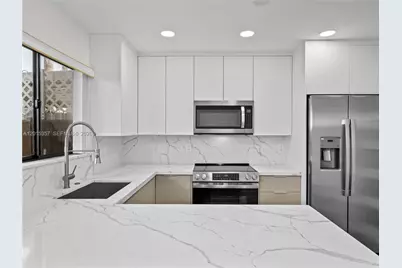 8360 NW 8th St #1-2, Miami, FL 33126 - Photo 6