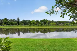 5892 Mustang Manor, Davie, FL 33314 - Photo 16