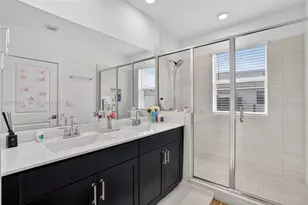 163 NE 13th Cir, Homestead, FL 33033 - Photo 18